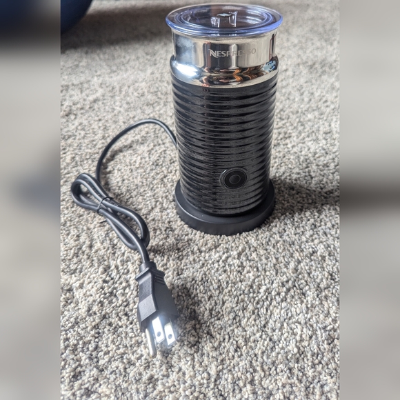 Nespresso Milk Frother - Picture 1 of 5